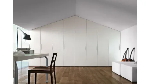 Armadio Start su misura per mansarda di Clever