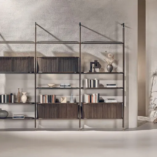 Libreria Stem in legno e metallo con mensole in vetro di Nature Design
