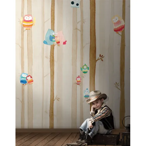 Carta da parati per camerette con gufetti colorati nel bosco Dakota di London Art