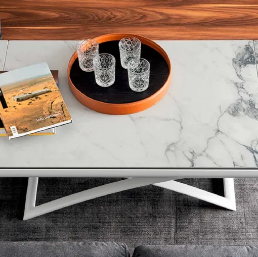 Tavolino allungabile con piano in ceramica effetto marmo Dakota di Calligaris