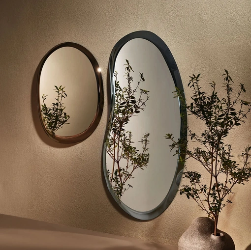 Specchio Pangea con cornice in vetro di Nature Design