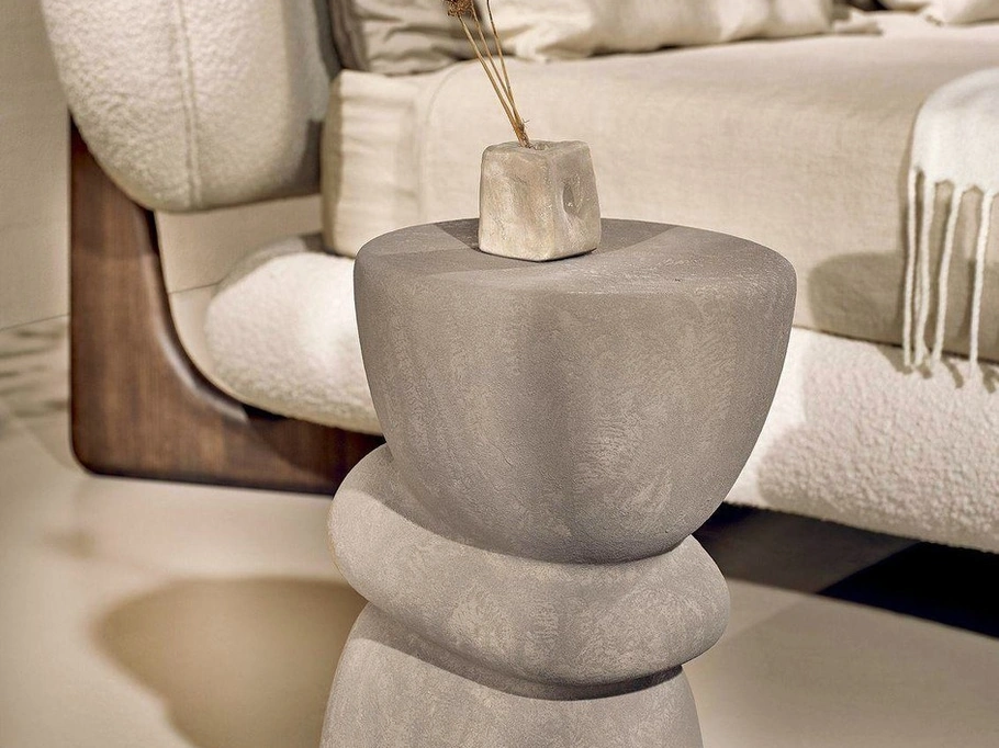 Tavolino Ovoo in gres porcellanato di Nature Design