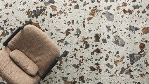 Tappeto che ricorda le pavimentazioni a mosaico Terrazzo di Calligaris