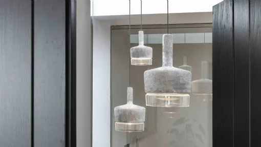 Lampada a sospensione in vetro e cemento Acorn di Pentalight