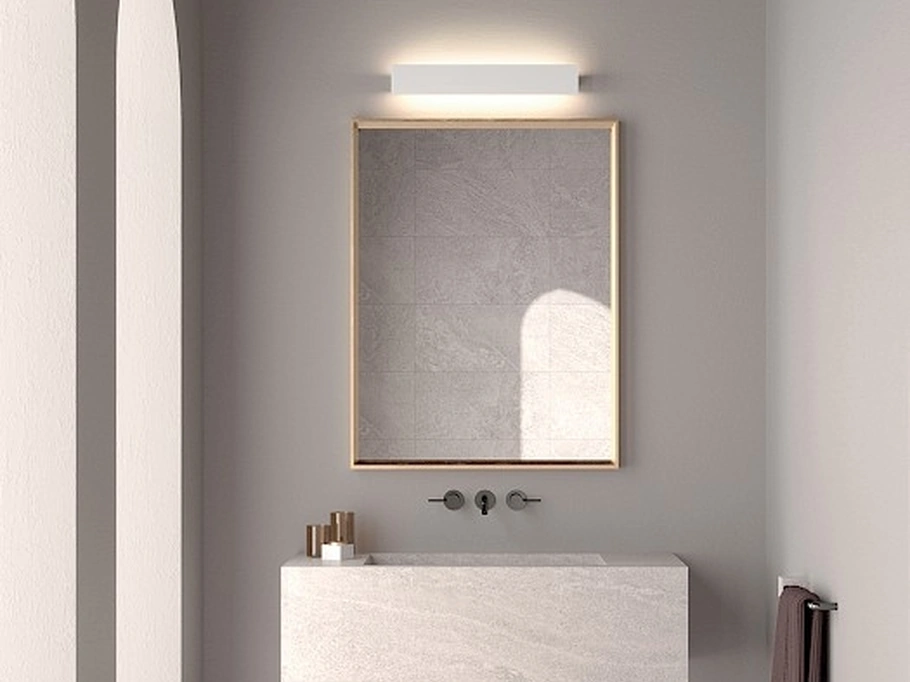 Lampada da parete in metallo con emissione della luce indiretta Ipe di Rotaliana