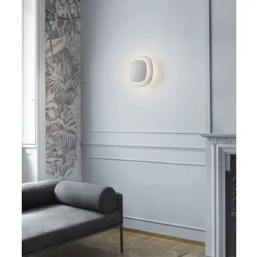 Lampada decorativa da parete in policarbonato e alluminio Luthien di Luceplan