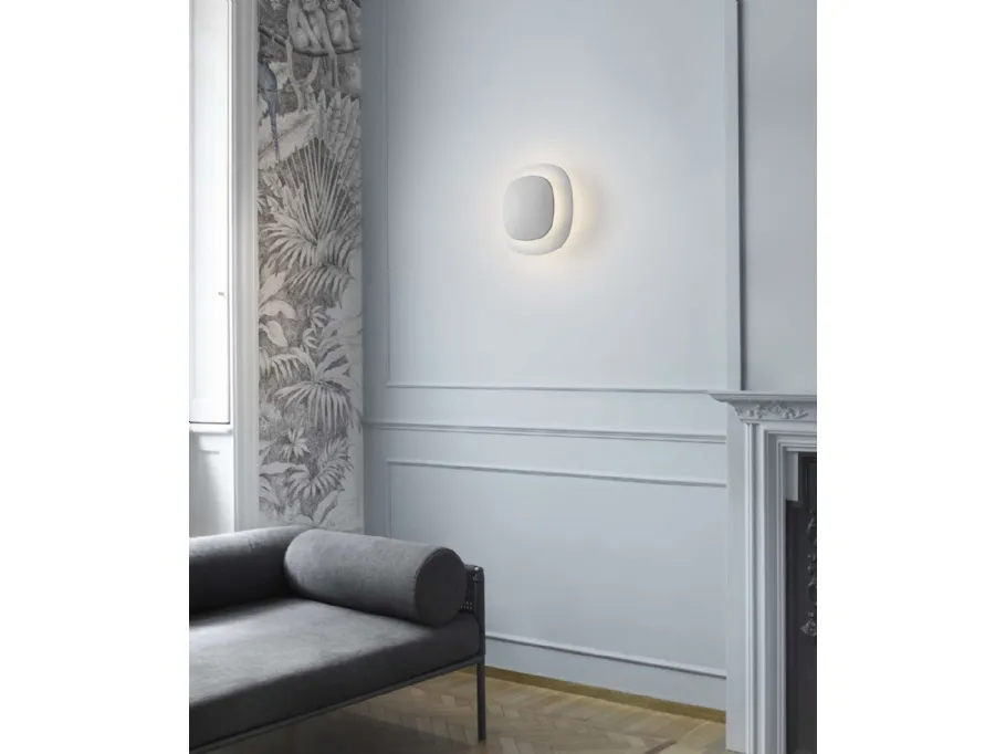 Lampada decorativa da parete in policarbonato e alluminio Luthien di Luceplan