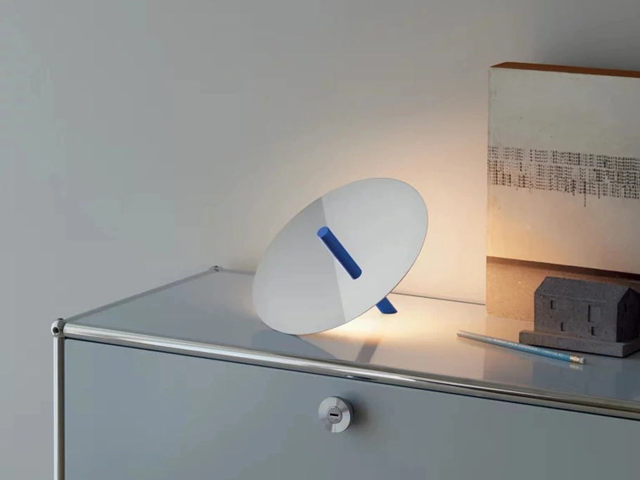 Lampada Millimetro da tavolo di Luceplan