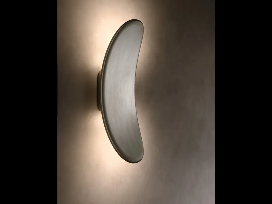 Lampada da parete in alluminio pressofuso verniciato bianco Vela Applique di Pentalight