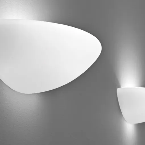 Lampada da parete con diffusore in vetro triplex Spicchio di Zafferano