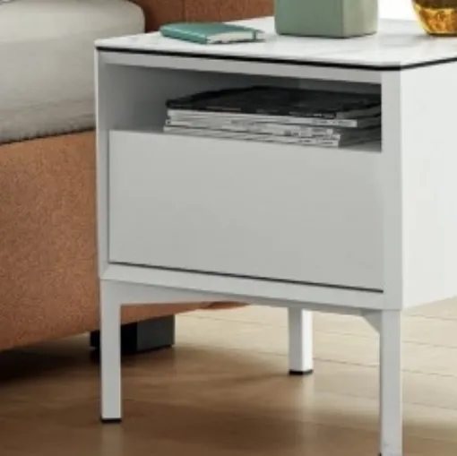 Comodino in legno laccato opaco York di Calligaris