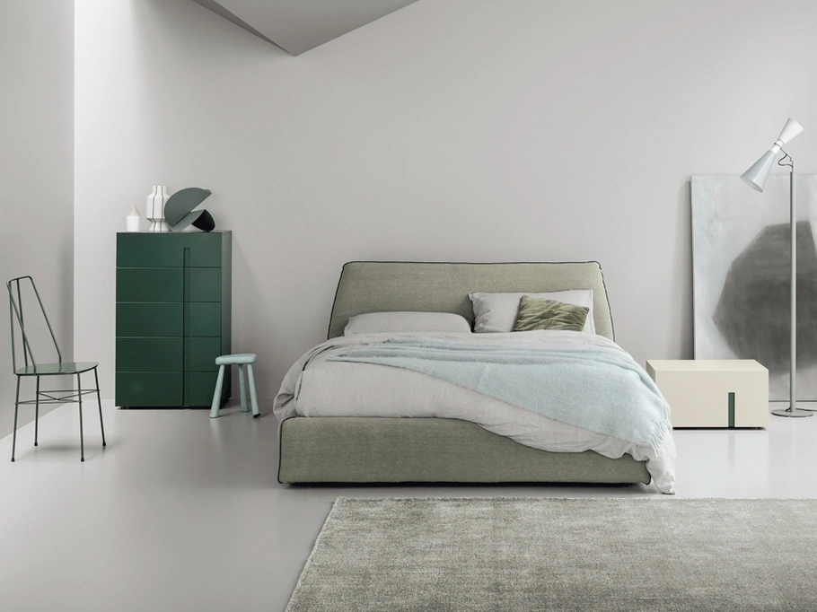 Letto imbottito Pearl di Kristalia