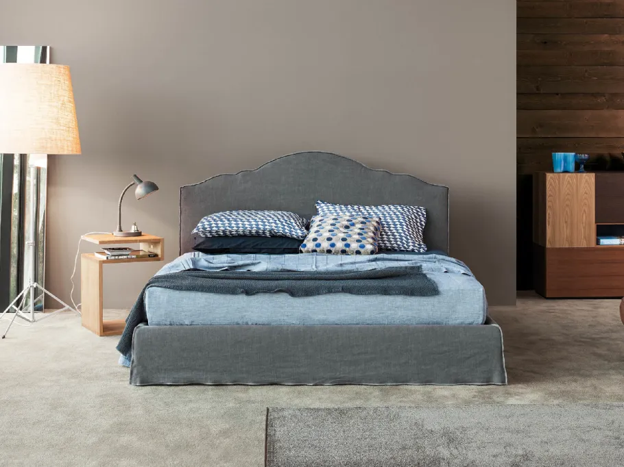 Letto Venice con testiera sagomata di Flexteam