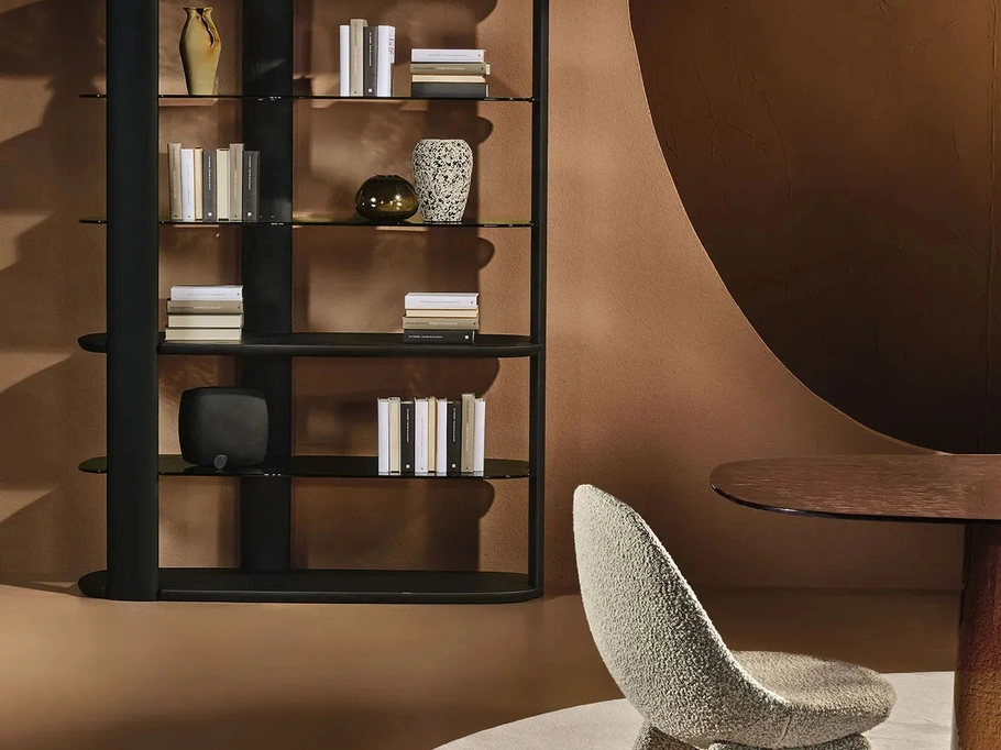 Libreria in legno massello Inlay con ripiani in legno e vetro cotto di Nature Design