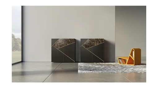 Madia Alta in laccato, ceramica e bronzo graffiato Comp 21 di Voltan