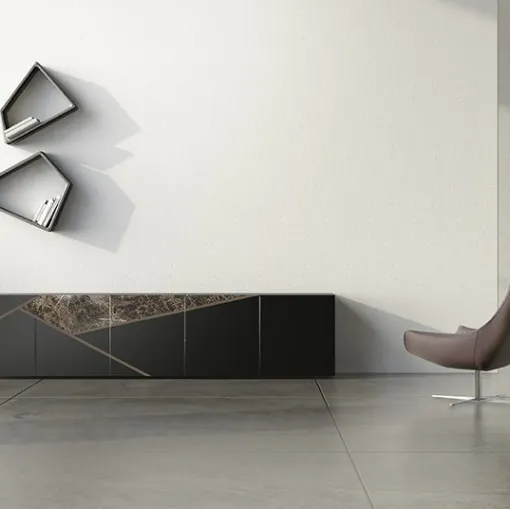 Madia in laccato opaco, ceramica e bronzo graffiato Comp 22 di Voltan