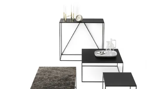 Mobile ingresso in tubo di metallo e piano in lamiera Thin di Calligaris