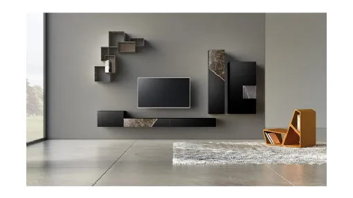 Parete Attrezzata Comp 13 in laccato opaco, ceramica e bronzo graffiato di Voltan