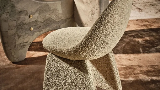 Sedia Pluma rivestita in tessuto di Nature Design