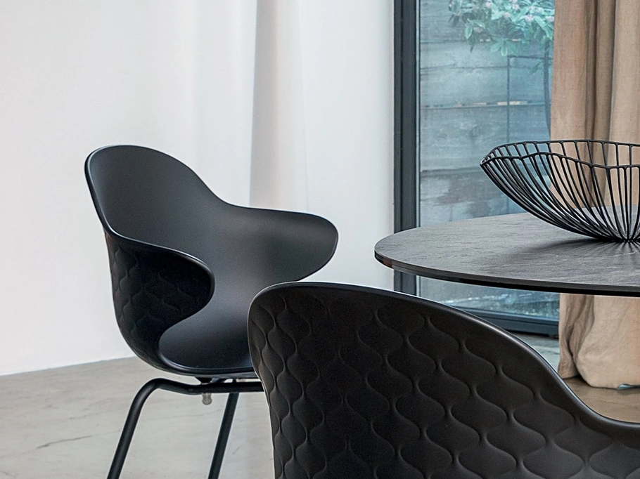 Sgabello in policarbonato Saint Tropez di Calligaris