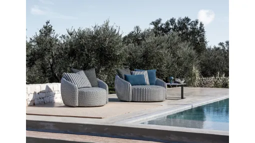 Poltrona da esterno con forma rotonda Globe Outdoor di Flexteam