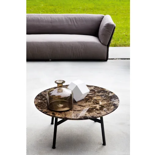 Tavolino rotondo Summer Set in acciaio con top in ceramica di Varaschin